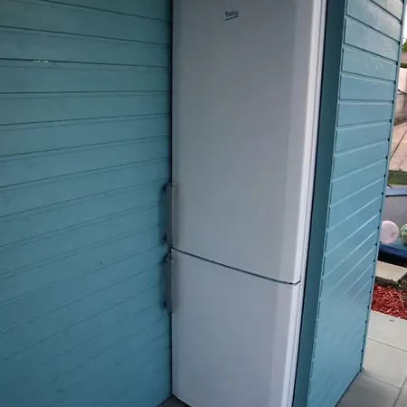 Holiday home Tiny House In Preffered Location Next To Budapest.
